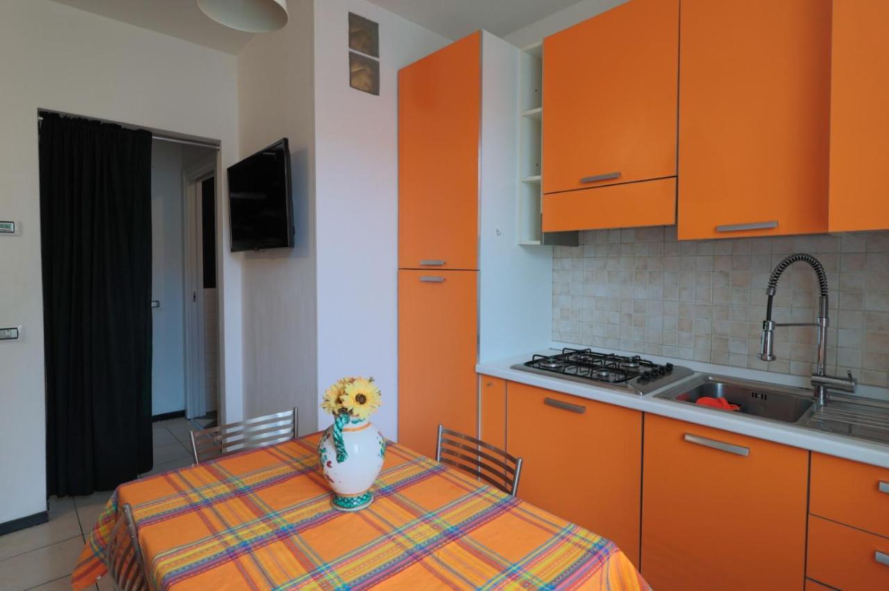 Bilocale Accogliente Tra Como E Milano Saronno Bagian luar foto